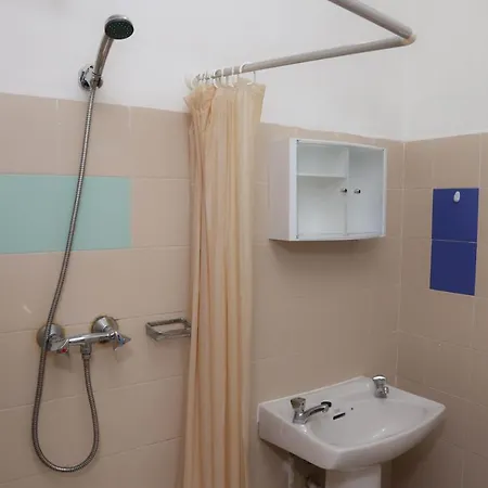 Nsts 60 Student Residence Хостел