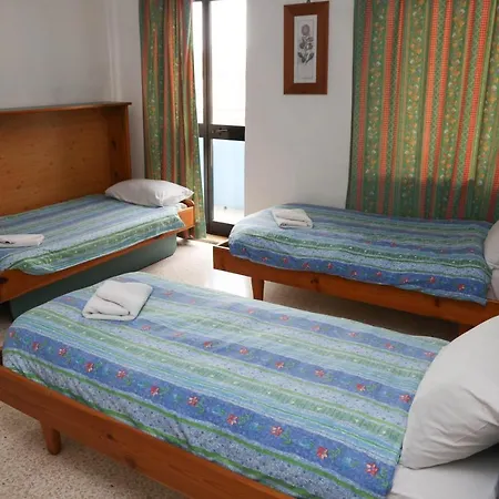 Nsts 60 Student Residence Слима