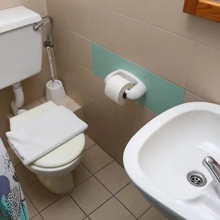 Хостел Nsts 60 Student Residence Слима