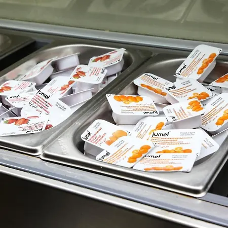 Nsts 60 Student Residence * Слима