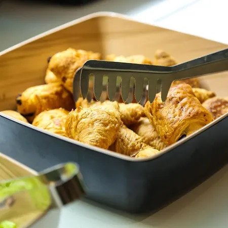 Хостел Nsts 60 Student Residence *