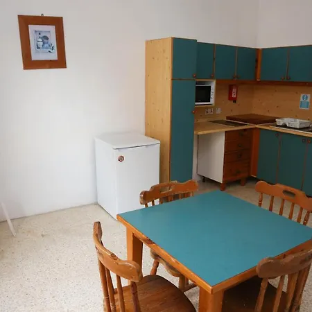 Nsts 60 Student Residence Hostel *