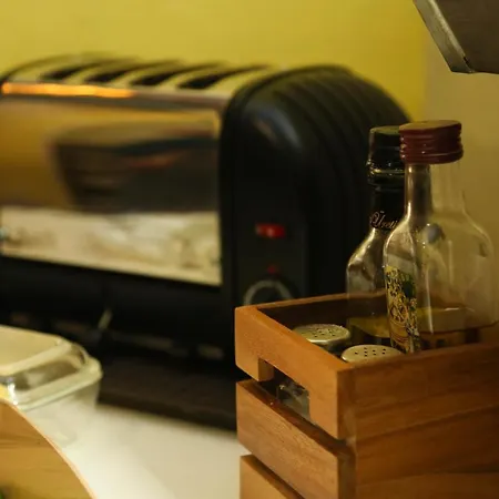 Nsts 60 Student Residence Hostel *