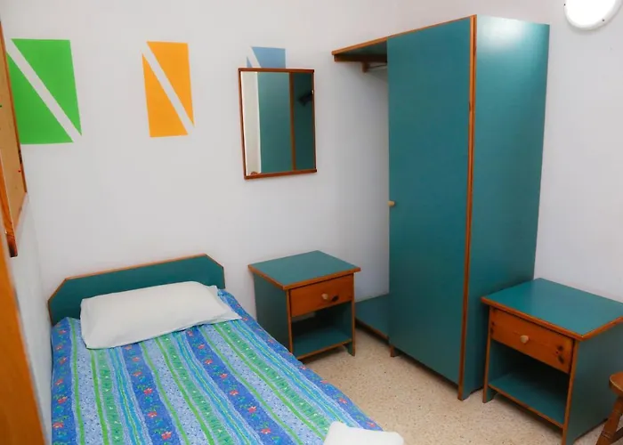 Hostel Nsts 60 Student Residence