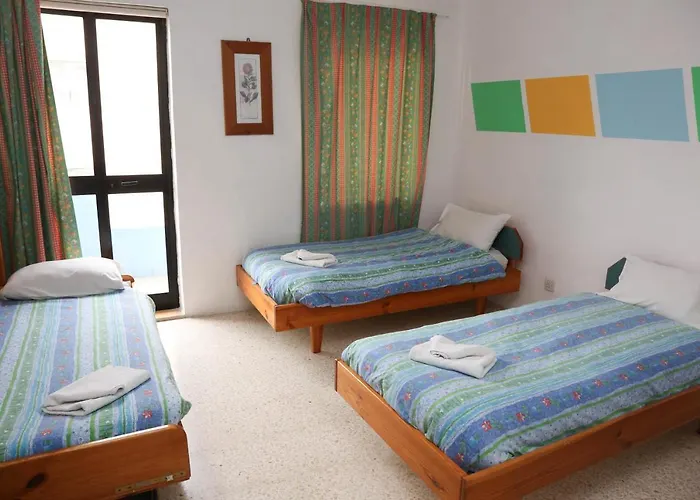 Nsts 60 Student Residence Hostel *