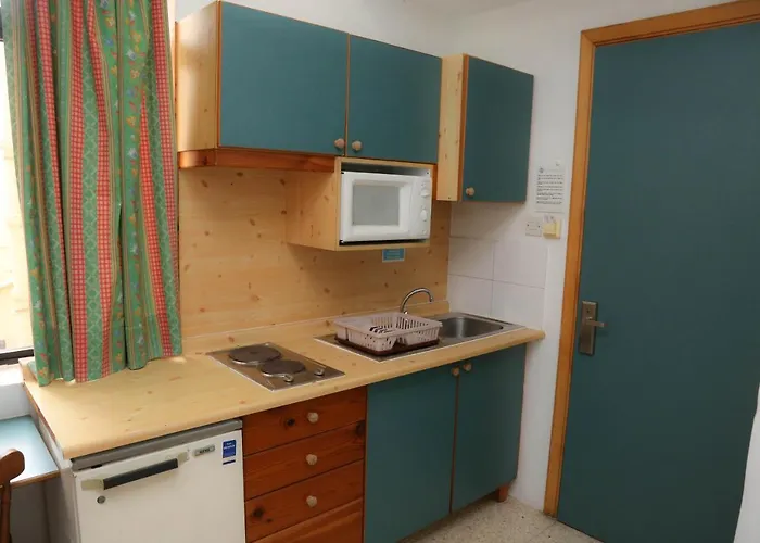 Nsts 60 Student Residence