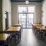 히버니아 레지던스 & 호스텔 호스텔 *