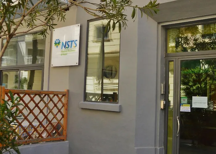 히버니아 레지던스 & 호스텔 *